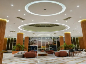 Eagles Downtown Zahabia & Beach Resort