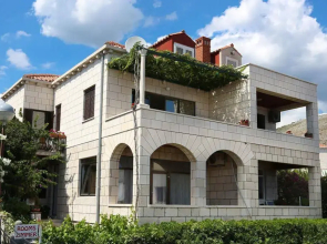House Cvetka