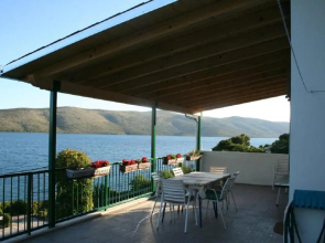 Apartment Kira - 20m from beach