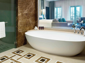 Al Bustan Palace, a Ritz-Carlton Hotel