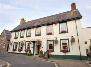 The George Hotel