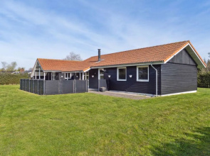 "Elise" - 1.4km from the sea in NE Jutland
