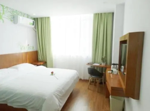 Vatica HuNan YueYang Yueyanglou District Dongmaoling Walking Street North Fu Road Hotel