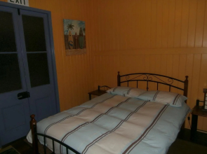 Mango tourist Hostel