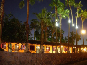 Hotel Oasis