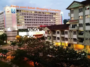 Waterfront Holiday Suites @ Marina Court Resort Kota Kinabalu