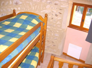 House With 2 Bedrooms in Anneyron, With Enclosed Garden and Wifi