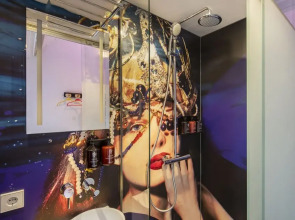 BUNK Hotel Amsterdam