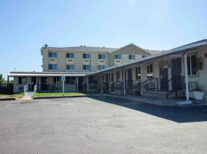 Golden Kent Motel