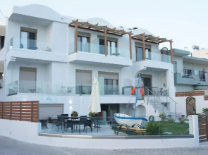 Elimia Suites & Studios