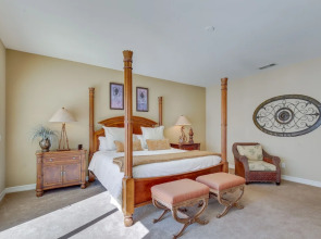 066097: La Quinta Home on Golf Course w/ Pool!