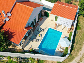Villa With Private Pool and Terrace