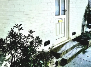 Beachside Retreat - Pets Ok - Free Parking