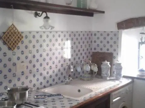 Casina in pietra