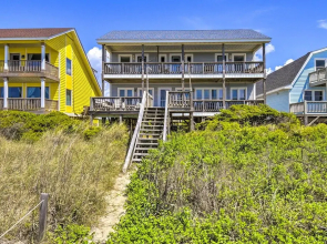Oceanfront Retreat w/ Holden Beach Access!