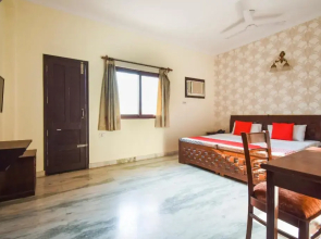 Gopal Bhawan by OYO Rooms