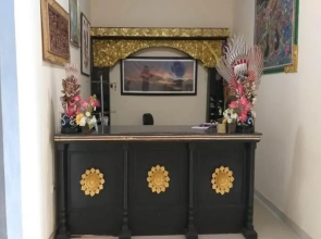 Penginapan Lakeside Cottages by ZUZU