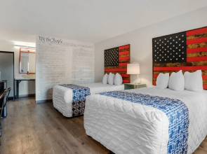 Super 8 by Wyndham Daleville/Fort Novosel