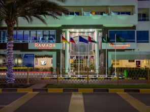 Land Mark Suites Hotel