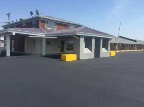 Americas Best Value Inn & Suites - East Toledo/Millbury