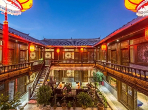Lijiang He Mu Ju Family Inn