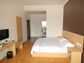 Fengmingjiutian   Hotels