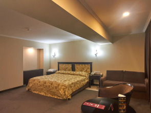 Отель Grand Mir