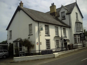 Rooms at The Highcliffe