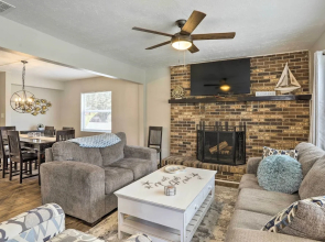 Pet-friendly Gulfport Home < 2 Mi to Beach
