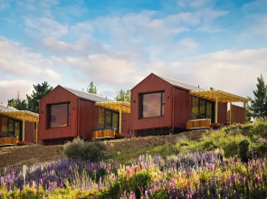 The Huts at Lakes Edge