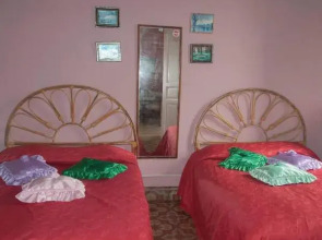 Leidys and Friends Rooms