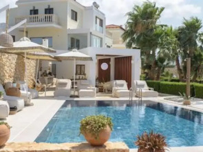 Therros Villa With Private Pool by Estia