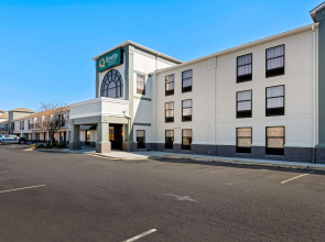 Quality Inn & Suites Matthews - Charlotte