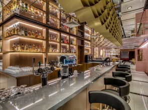 Отель Grand Poet Hotel by Semarah