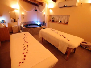 Talia Cabin Guest & Spa