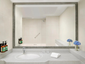 Millennium Plaza Downtown Suites