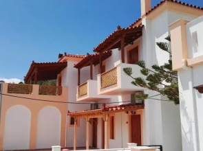 Nereides Seaside Apartments