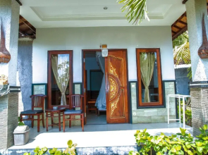 The Tanis Beach Resort Nusa Lembongan
