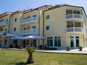 Arcus Residence