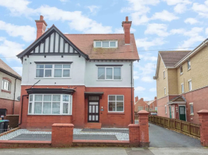 Cherry Property - Mulberry Suite