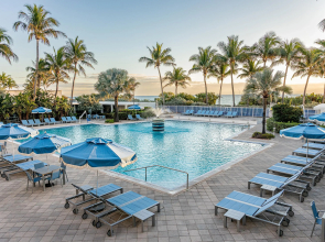 Oceanside Hotel and Suites