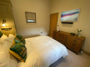 Derwent House Apartments