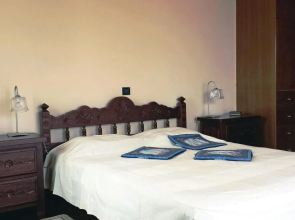 Awesome Home in Plativola Ag.g.rethym With 4 Bedrooms, Wifi and Outdoor Swimming Pool