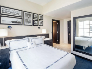 Gale South Beach, Curio Collection by Hilton