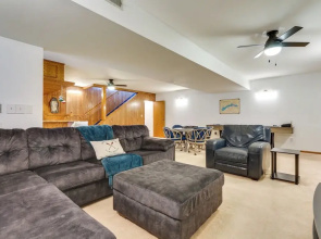 Lakefront Home w/ Rooftop Deck, Grill, Games!