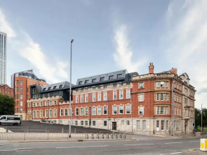 Luxury 1 Bed Apt With City Views Heart of Leeds