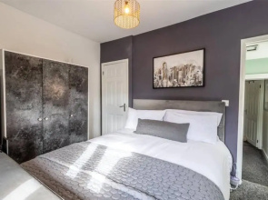 Peaceful Retreat in Telford With Modern Amenities