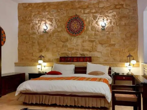 Hayat Zaman Hotel & Resort