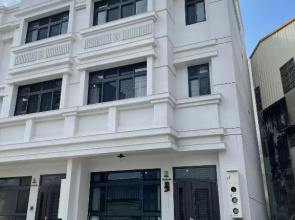 Lily's House