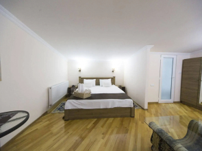 Отель Log Inn Boutique